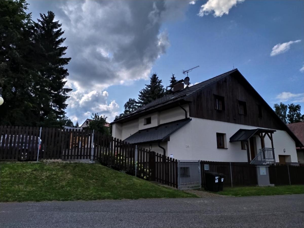 Appartamento Haus Tolstejn Jiřetín pod Jedlovou Esterno foto