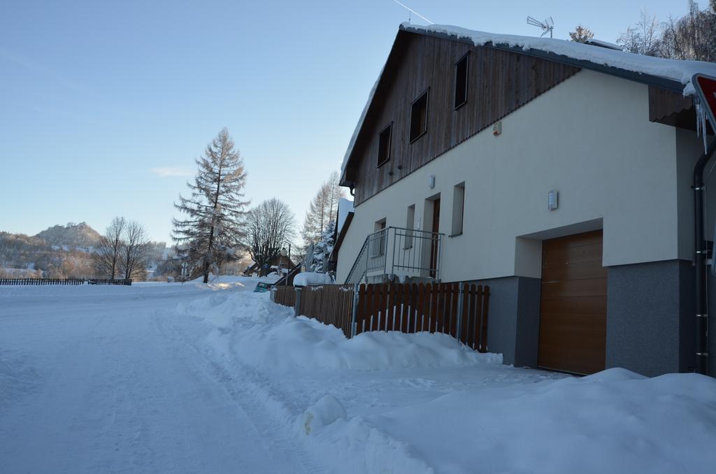 Appartamento Haus Tolstejn Jiřetín pod Jedlovou Esterno foto