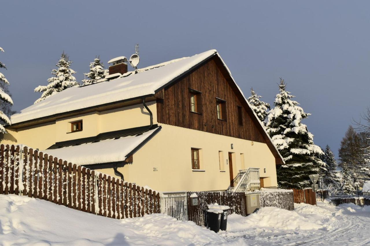 Appartamento Haus Tolstejn Jiřetín pod Jedlovou Esterno foto