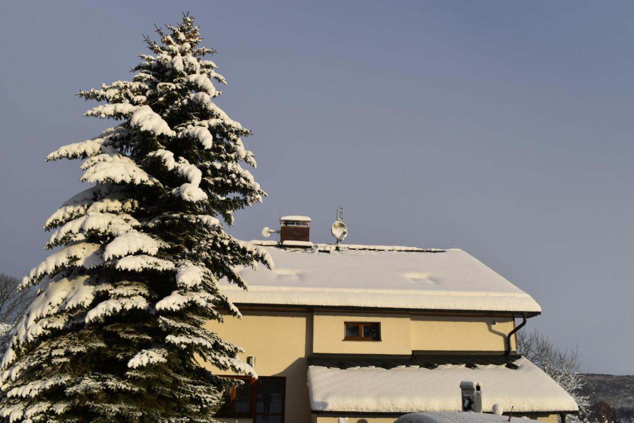 Appartamento Haus Tolstejn Jiřetín pod Jedlovou Esterno foto